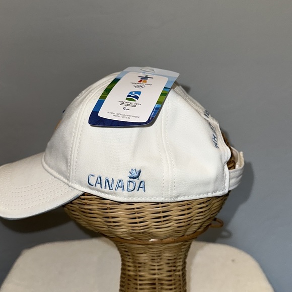 Olympic Baseball Hat 2010 - Picture 2 of 7